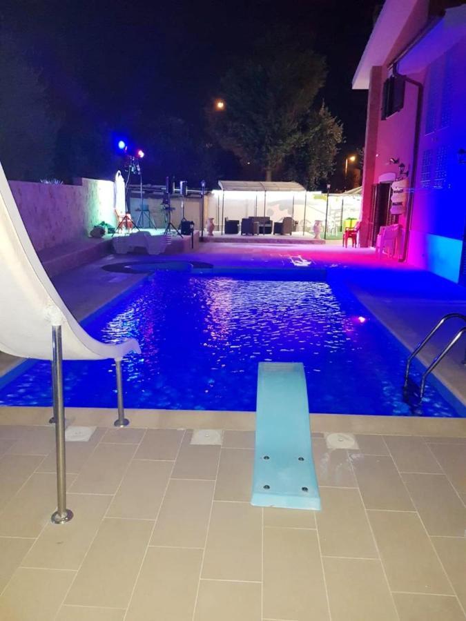 Apartment With One Bedroom In Trani With Wonderful Sea View Private Pool Enclosed Garden 1 Km From The Beach Dış mekan fotoğraf